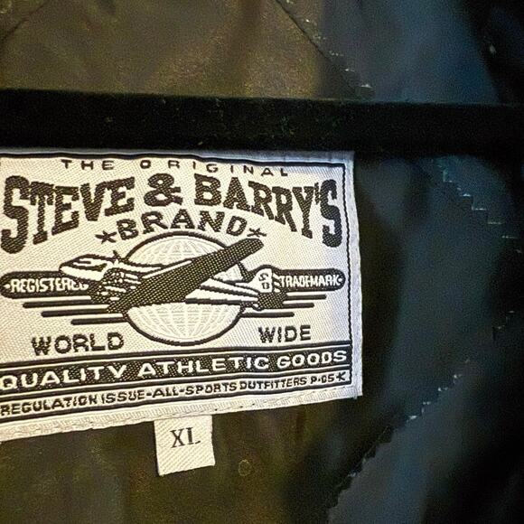 Vintage Y2K University of Wisconsin Badgers Steve & Barry’s Bomber Jacket XL - Picture 2 of 3